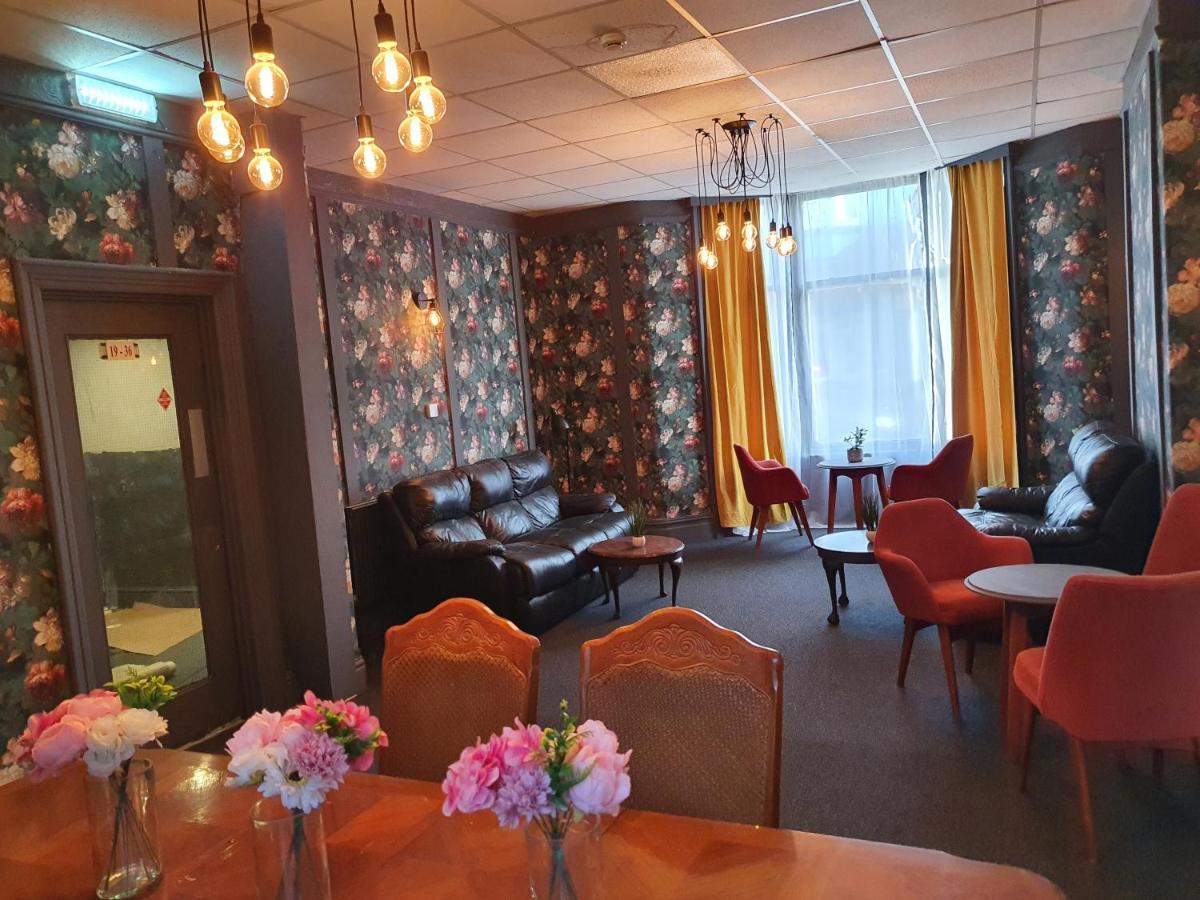 Balkan Hotel Blackpool Extérieur photo
