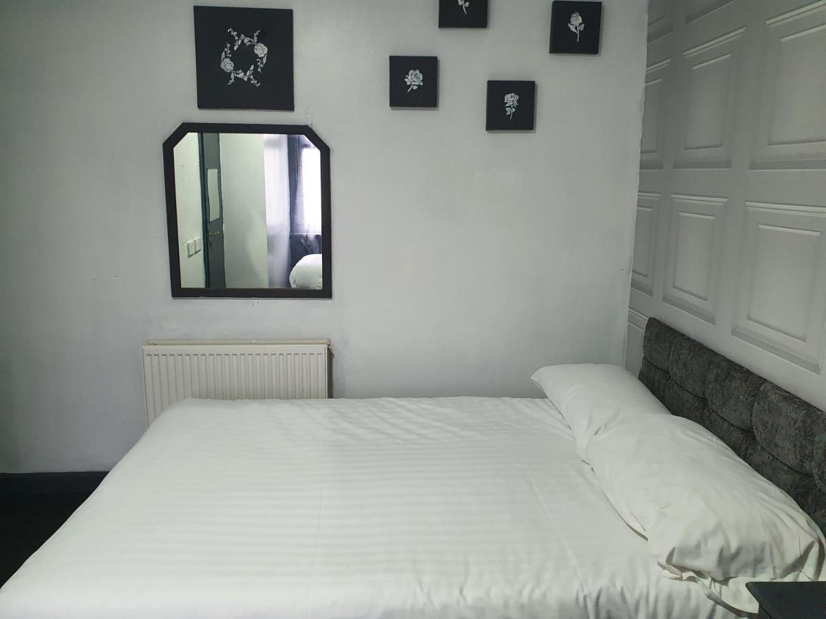 Balkan Hotel Blackpool Extérieur photo