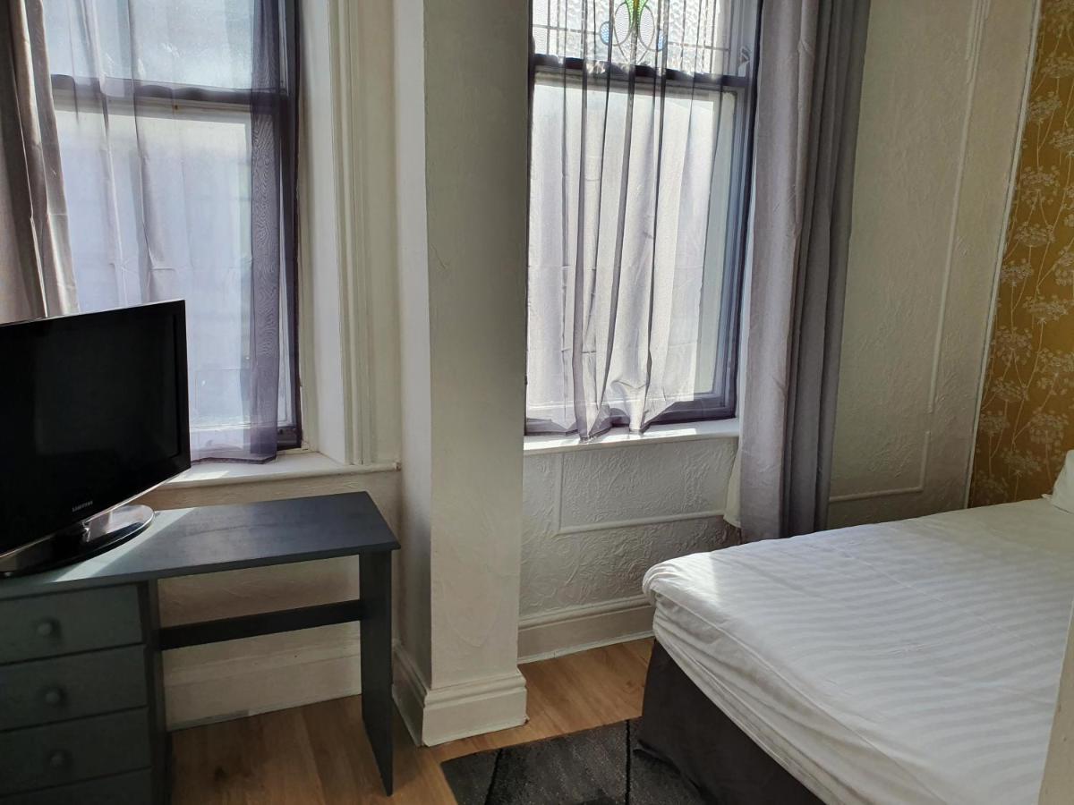 Balkan Hotel Blackpool Extérieur photo