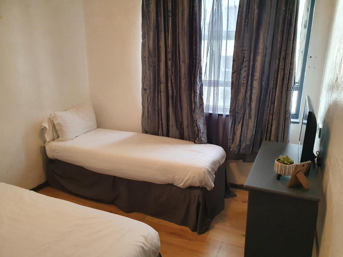 Balkan Hotel Blackpool Extérieur photo