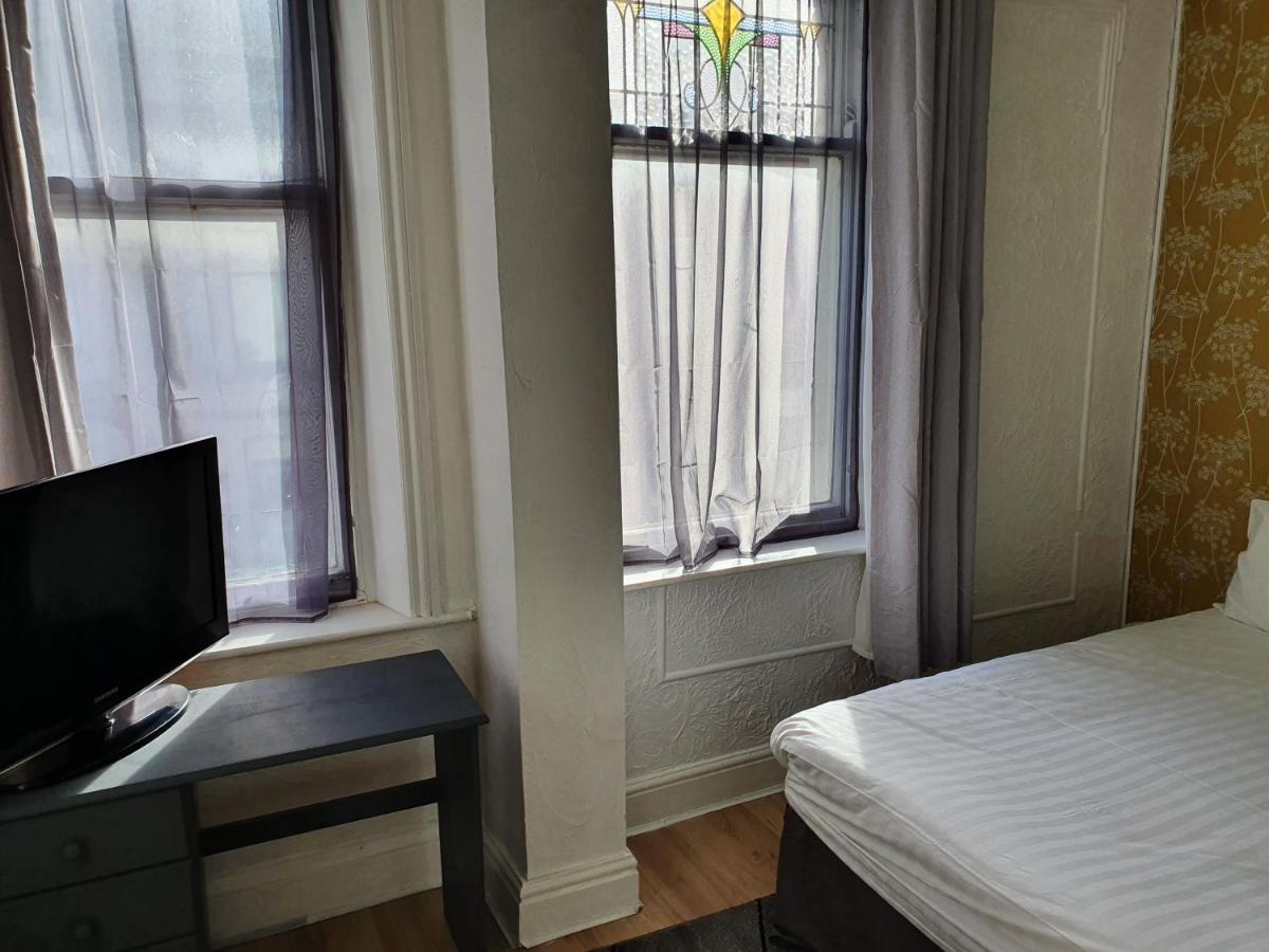 Balkan Hotel Blackpool Extérieur photo