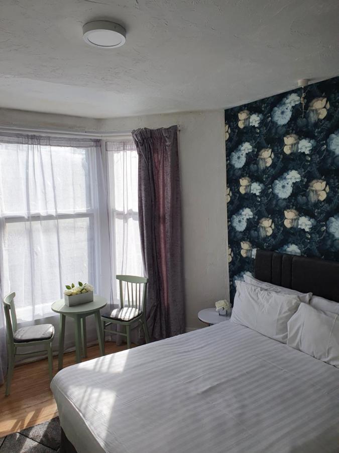 Balkan Hotel Blackpool Extérieur photo