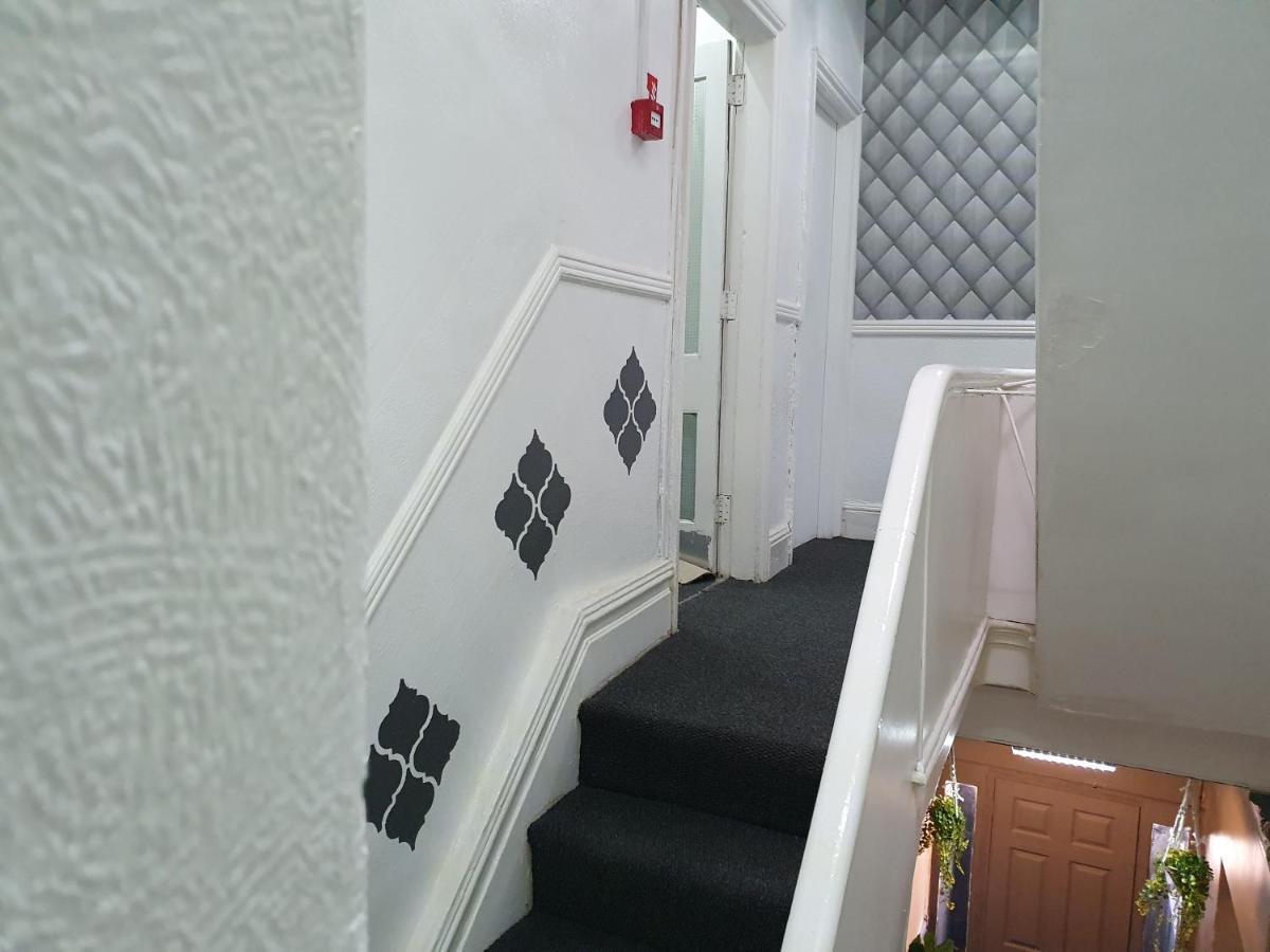 Balkan Hotel Blackpool Extérieur photo